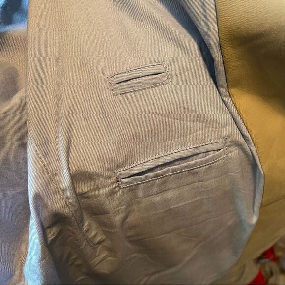 L.L. Bean mens beige blazer. Size 42 tall - Picture 12 of 12